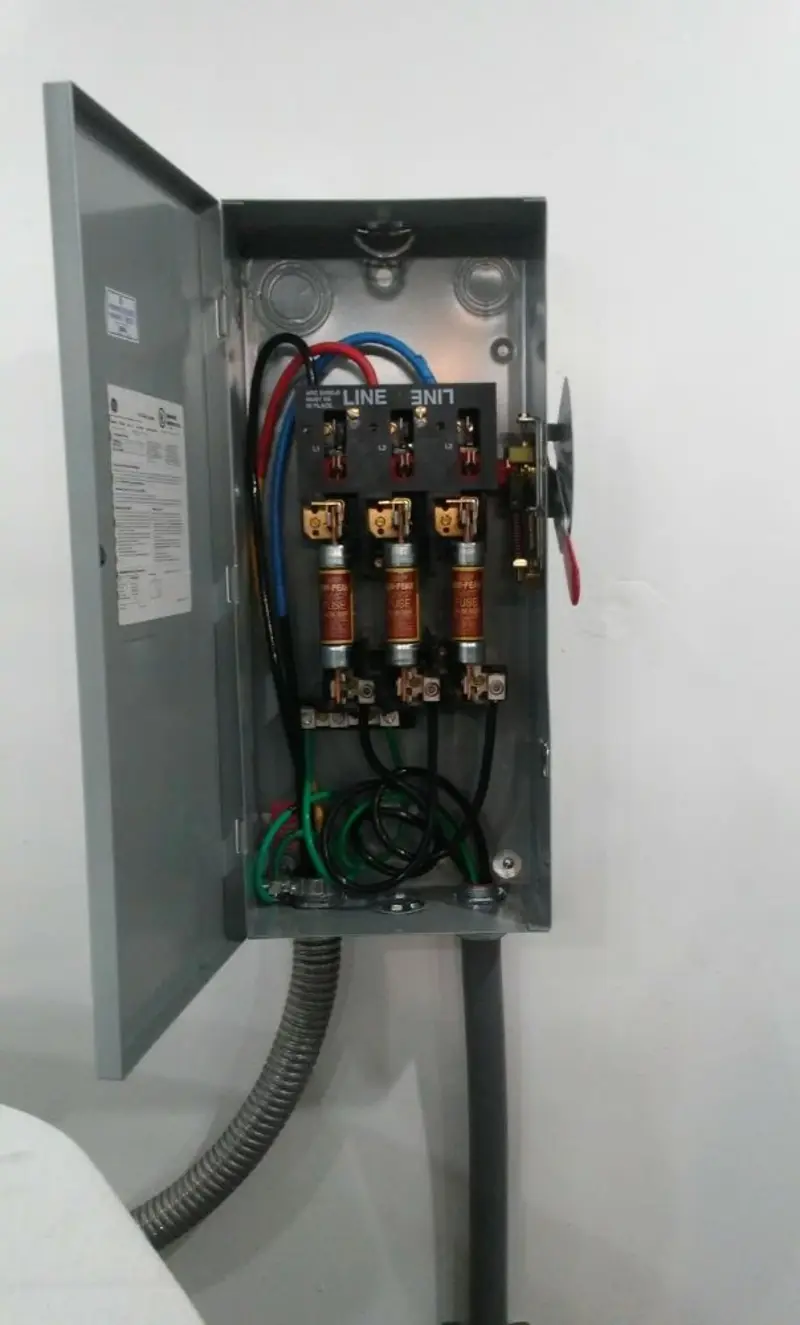 Three-phase disconnect switch installed for Electrical Wiring & Rewiring in Spurgeon